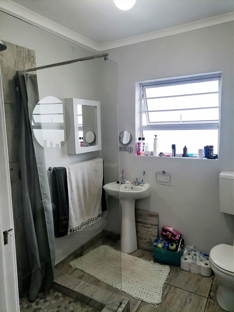 1 Bedroom Property for Sale in Kenilworth Western Cape